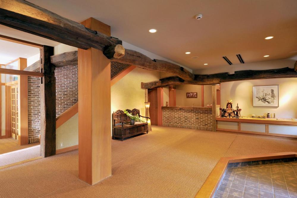 Hakuba Onsen Ryokan Shirouma-So Екстериор снимка