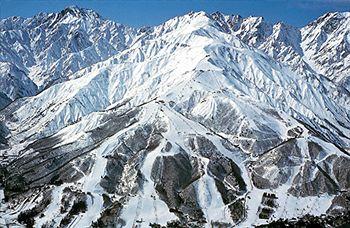 Hakuba Onsen Ryokan Shirouma-So Екстериор снимка