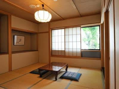 Hakuba Onsen Ryokan Shirouma-So Екстериор снимка